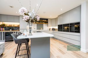 Photo 32- click for photo gallery